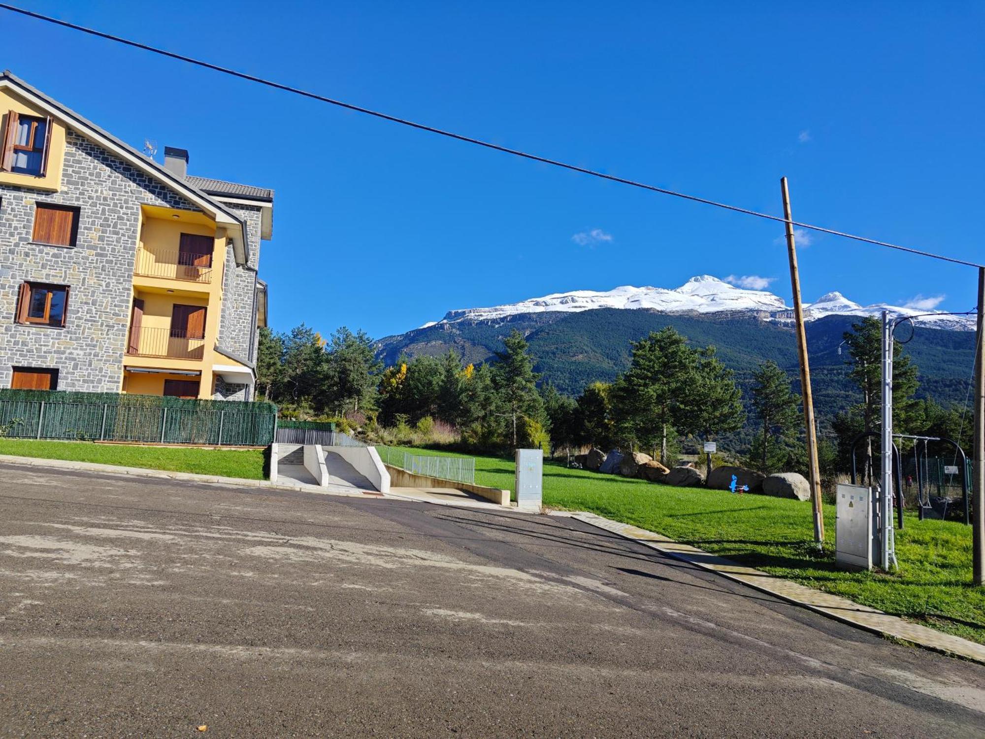 Apartamento A Estrenar En Villanua Villanúa Exterior foto